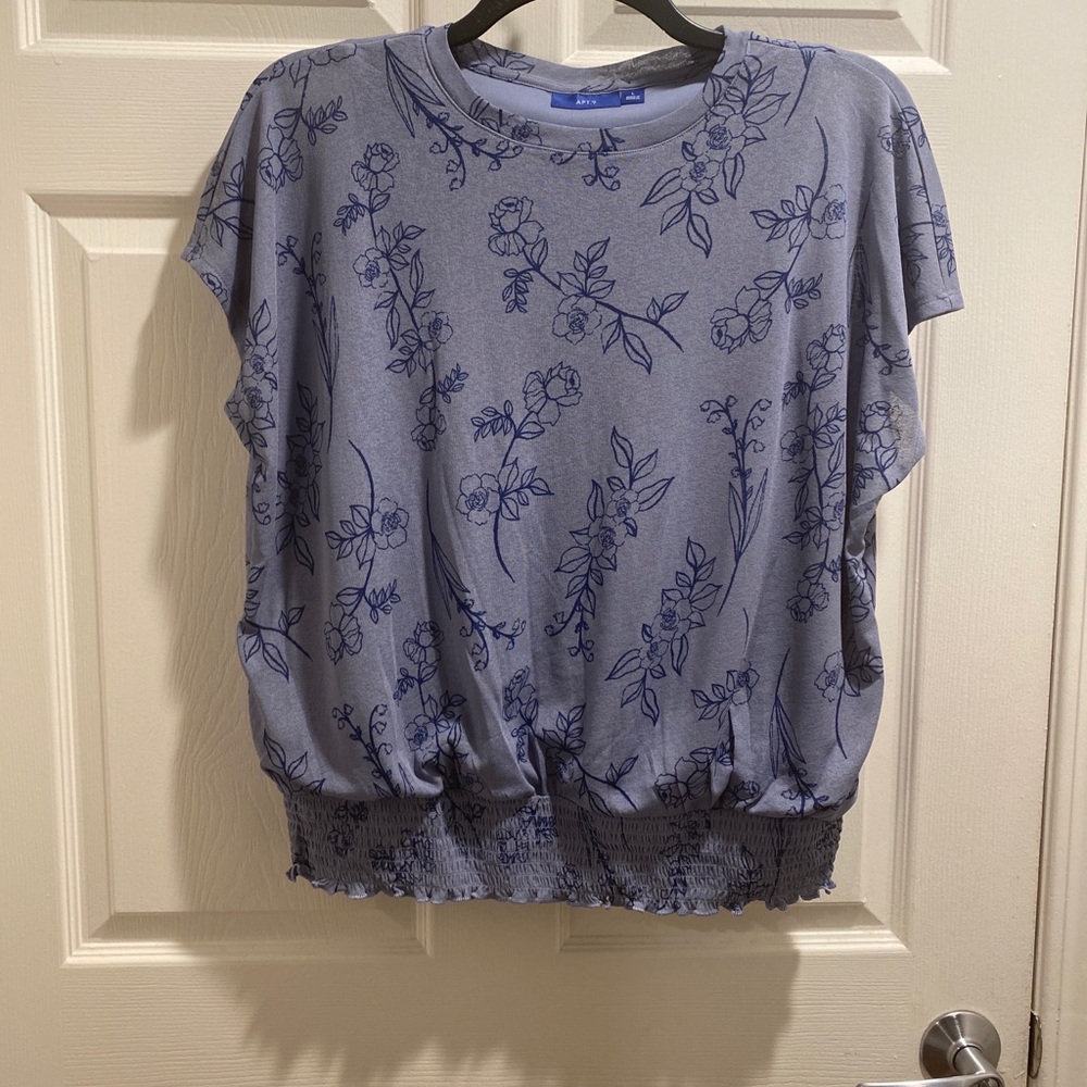 APT 9  BLOUSE SHORT SLEEVES NWOT Sz LARGE